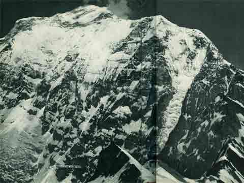 
First Dhaulagiri South Face Exploration by the French in 1950 - Regards Vers L'Annapurna (Memories Of Annapurna) book
